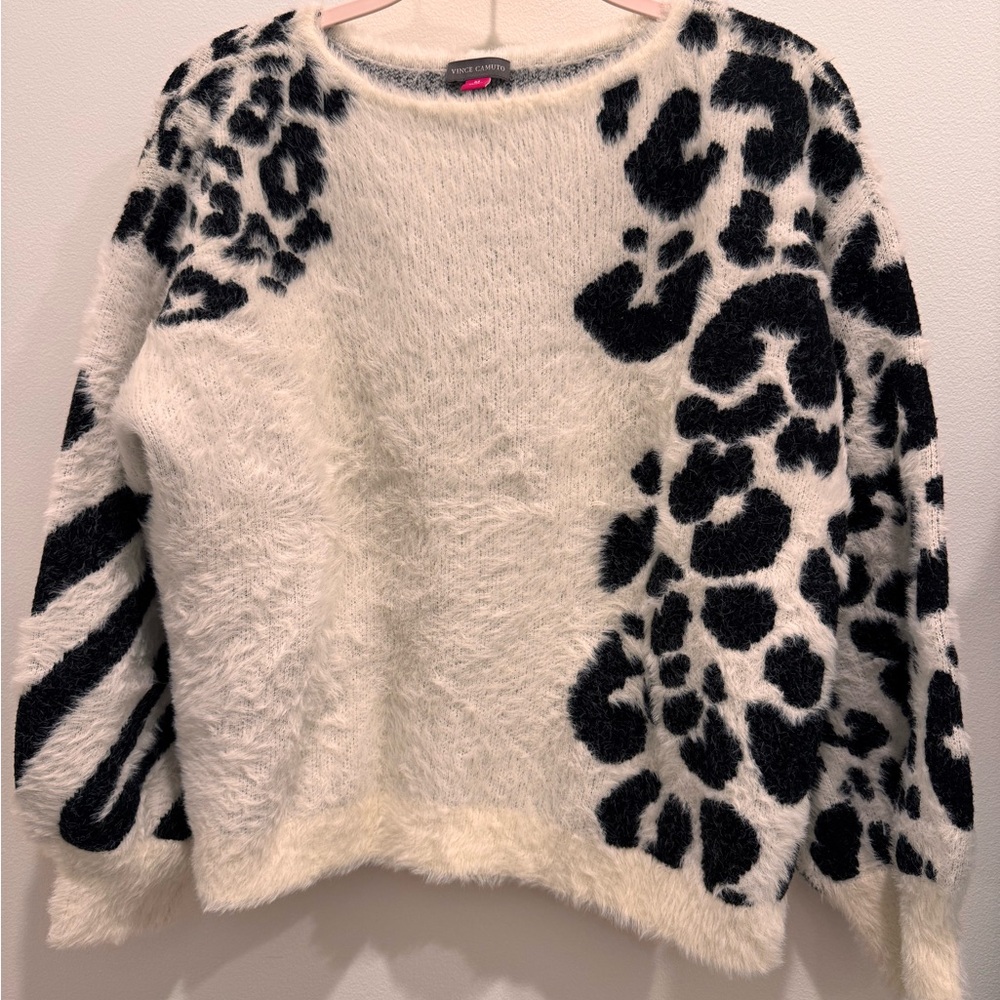 Vince Camuto Leopard Print Fuzzy Sweater - Black & White